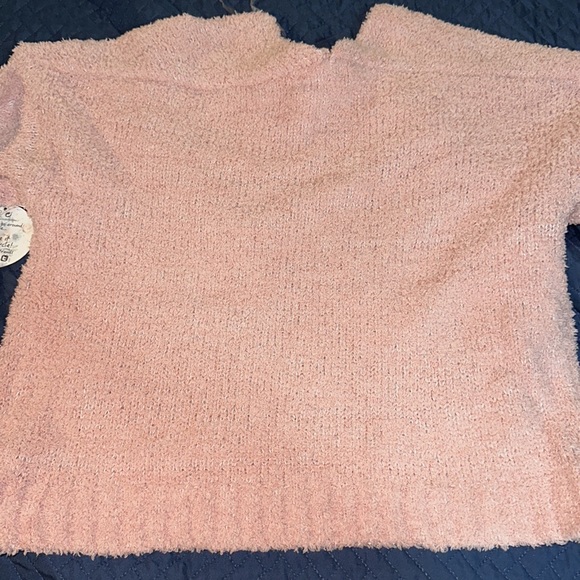 Never worn super soft sweater!! - Picture 3 of 3